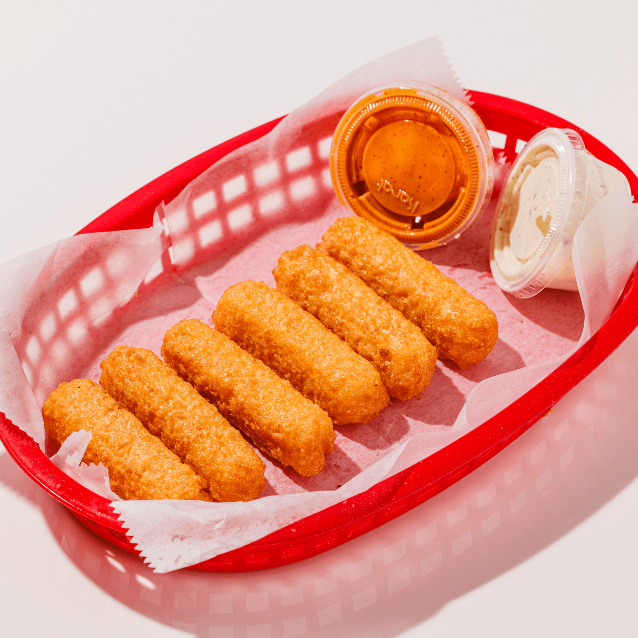 MOZZARELLA STICKS (9pc).
